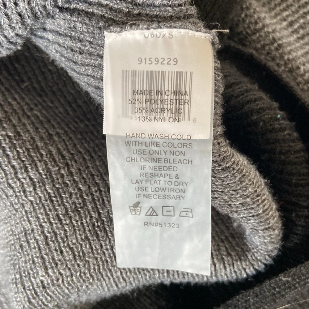 Color-Block Tunic Sweater - Picture 4 of 4